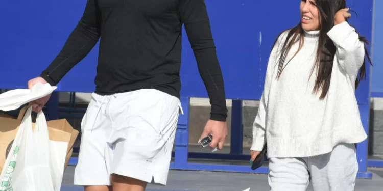 La denso decisión de Isa Pantoja y Asraf Beno en el embarazo que les genera problemas: “Está causando fricciones”