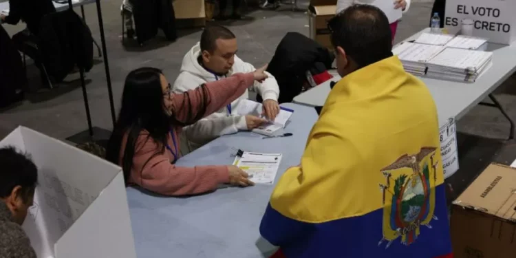 Sube el ‘riesgo país’ de Ecuador tras superar los 1.500 puntos