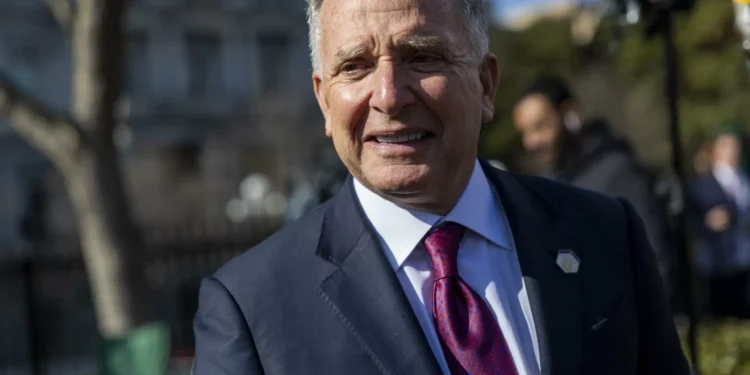 EE.UU. presiona a Irán para negociar su programa cardinal y evitar una acción militar