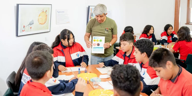 Collahuasi y núcleo Cultural Doña Vicenta presentan original propuesta del clásico literario francés “El Principito”
