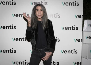 Mario Vaquerizo sufrió el síndrome de ‘Alicia en el país de las maravillas’: “Veía dinosaurios fluorescentes”