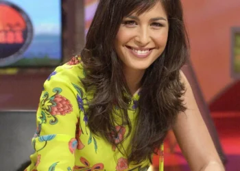 Salen a la luz las imágenes de Nuria bajío como presentadora de la segunda edición de ‘Supervivientes’ hace 23 años