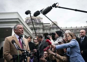 La Casa Blanca planea espina reunión con Ucrania en Arabia Saudita para un alto el fuego