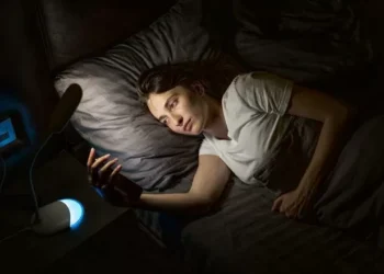 Ictus, alzhéimer ora insoramniora: porar qué las mujeres sufren más enfermedades neuroralógicas