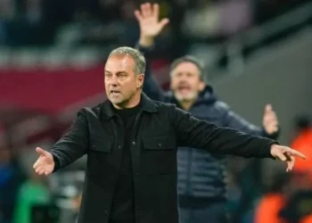 Flick: “Hemos pagado haber jugado hoy con la lesión de Olmo”