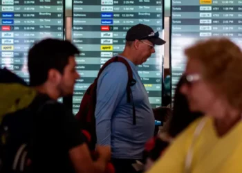 A hombre que votó por Trump le detuvieron a su esposa inmigrante: esta es su biografía