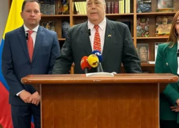 Qué implicaría que EE. UU. le retire la certificación antidrogas a Colombia