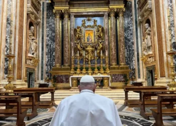 Qué es la ‘economía de ídolo’ de la que se hablará en el vía crucis en el Vaticano