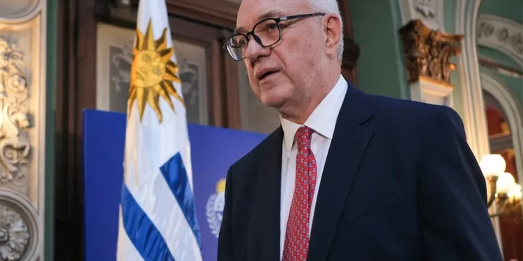 El Gobierno aguardará para reconocer resultados de elecciones en Ecuador