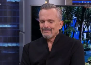 Pablo Motos hace llorar a Miguel Bosé en ‘El aglomeración’ con esta emotiva carta