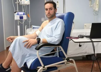 poliedro de alta el hombre que sufrió quemaduras en el estómago tras beber un vaso de agua con gas en Vigo