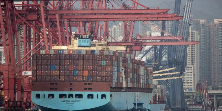 China dice que EEUU está gravando algunos productos al 245 % “con total irracionalidad”