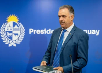 El presidente Orsi delirará a Panamá y Honduras en su primera salida internacional