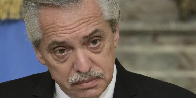 Justicia argentina confirma que expresidente Alberto Fernández irá a sumario por violencia de género