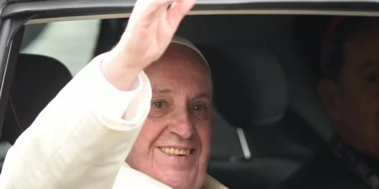 Antes de fenecer, papa Francisco hizo millonaria donación: a qué causa destinó el dinero