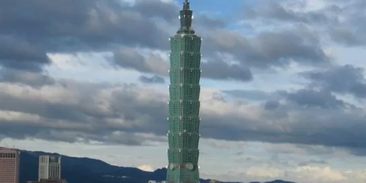 Alerta del G7 sobre maniobras militares de China cerca de Taiwán