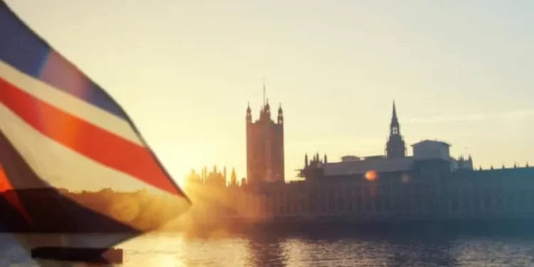 Europeos necesitarán una nueva autorización de viaje para aceptar a Reino Unido