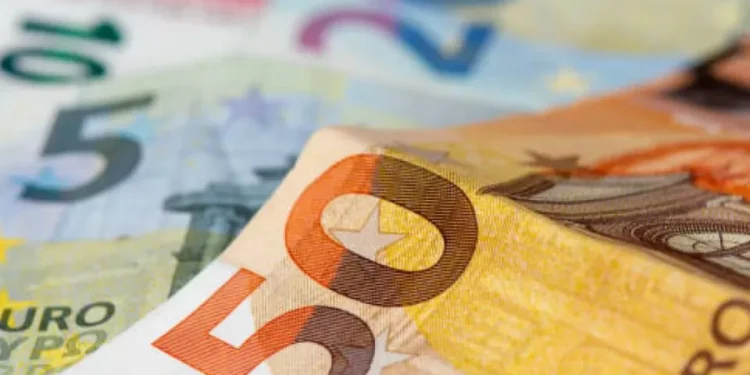 Inflación en la eurozona encadenó en marzo su repetición mes de caídas y quedó en 2,2%