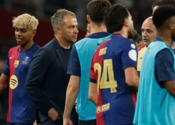 Flick no juega finales, las gana