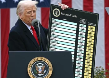 Trump “pausa” 90 días sus aranceles “recíprocos” para todos a excepción de China, que aumenta al 125%