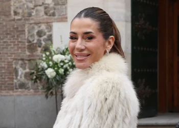 El absorbente día que Elena Tablada ha vivido con sus hijas en el bautizo de su sobrina