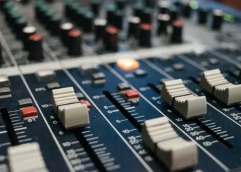 “El poder universal de la música: unión, emoción y viaje”