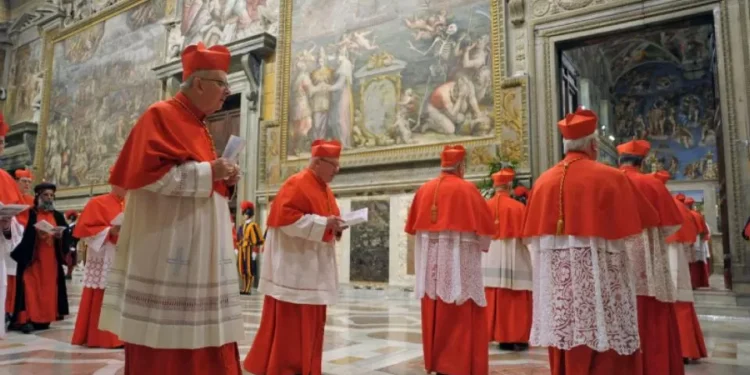 Luis Tagle: quién es el ‘Francisco asiático’ que aspira a anatomía el nuevo papa