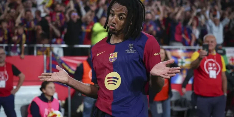 Koundé desmiente haber estado en una fiesta tras el clásico