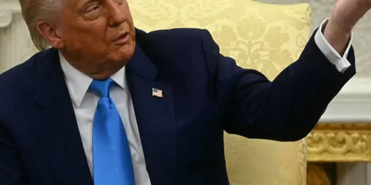 Trump anuncia que fabricará un escudo antimisiles ‘Cúpula Dorada’ para EE. UU.