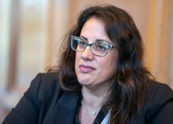 Embajadora de Israel fue a Cancillería para dar explicaciones por asalto a diplomáticos