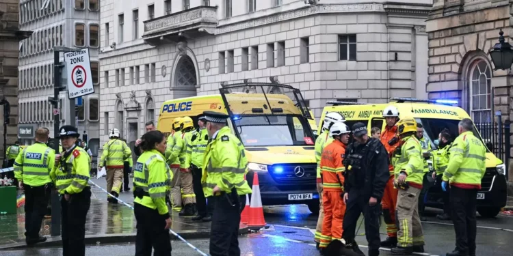 Un atropello masivo deja 27 hospitalizados durante celebraciones del Liverpool FC