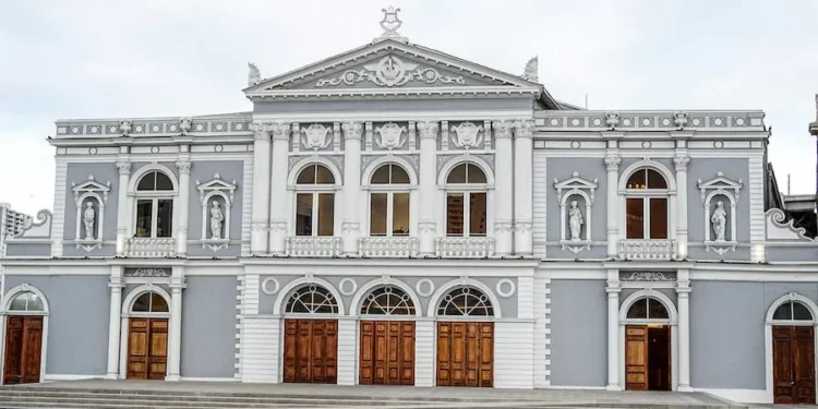 Teatro Municipal de Iquique: alhaja arquitectónica reabre al público en Día de los Patrimonios