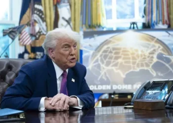 Trump anuncia una inversión inicial de 25.000 millones de dólares para el nuevo égida espacial de defensa “cúpula dorada”