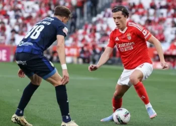 Álvaro Carreras se aleja del Madrid: “Seguirá en el Benfica”