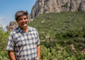 “La escalada, además de ejercicio y espectáculo, es sociedad y cultura deportiva”