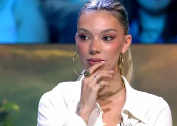 Alejandra Rubio sobre el papel de su madre, Terelu Campos, y su suegra, Mar Flores, como abuelas: “están bastante involucradas”