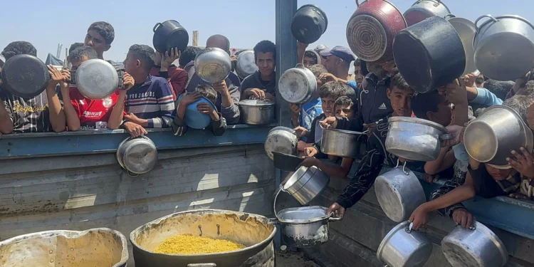 Cancillería inició contactos para enviar ayuda humanitaria a Gaza