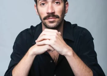 Quién es Fernando Moreno, el actor que se incorpora a ‘Sueños de autonomía’ para complicar la vida de Fina