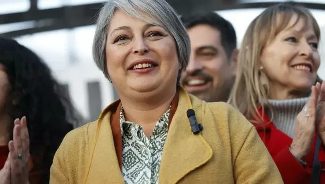 La comunista Jeannette Jara ganó la primaria de la izquierda chilena de superficie a las presidenciales de noviembre