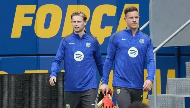 El mobbing a Ter Stegen ya recuerda al que sufrió De Jong