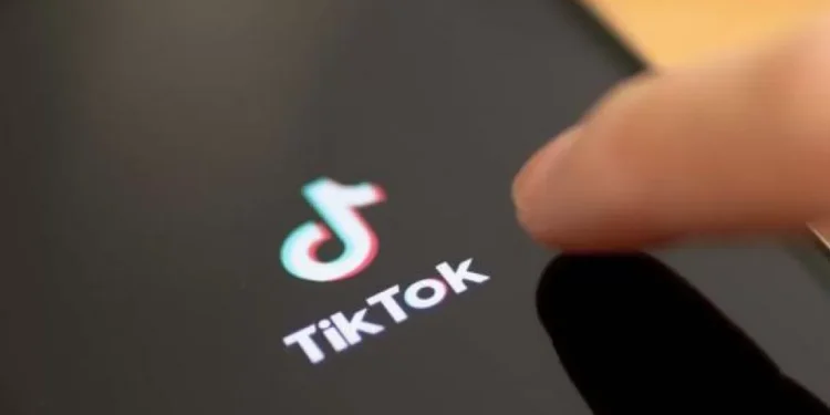 El ‘tiktoker’ Khaby Lame se va de EE. UU. posteriormente de ser arrestado por el ICE