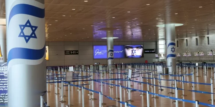 Unos 40.000 turistas están varados en Israel