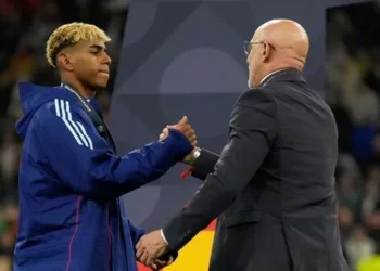 De la Fuente: “Lamine está cansado, lleva un año duro”