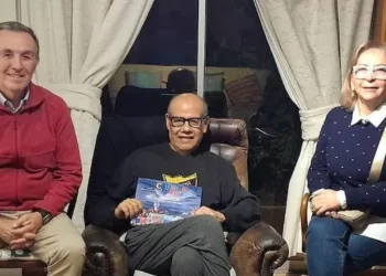 Proyecto Fondart rescata la certificación festiva de Iquique en un libro y exposición fotográfica