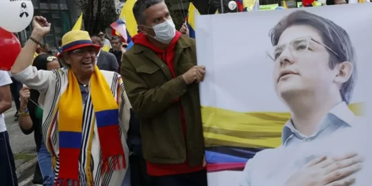 Harvard rinde homenaje a Miguel Uribe y congresista de EE. UU.