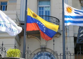 Uruguay y Venezuela decidieron “reactivar en los próximos días los servicios consulares” recíprocos