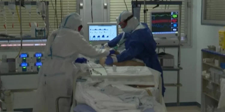 Científicos advierten sobre un nuevo bacteria en China: la variante está a un “pequeño paso” de una nueva pandemia