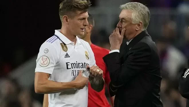 Kroos confiesa el desmadre del Madrid: “en absoluto sabíamos si llegaba más tarde jugador o entrenador”
