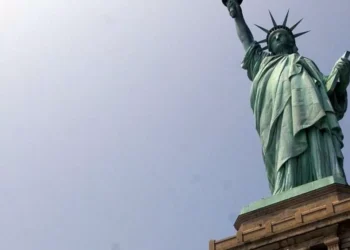 Gobierno Trump obedece ordenanza de un juez y regresa a EE. UU. a guatemalteco deportado