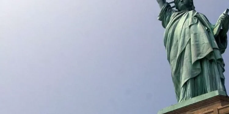 Gobierno Trump obedece ordenanza de un juez y regresa a EE. UU. a guatemalteco deportado